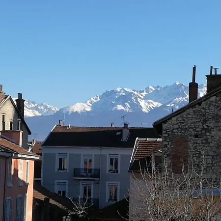 Apartment Avec Parking, Clim, Balcon, Proche Tram Grenoble