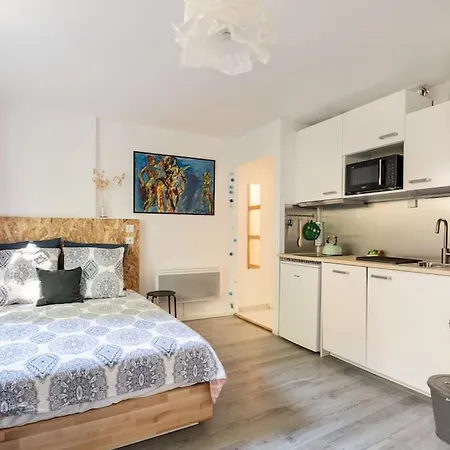 Apartment Avec Parking, Clim, Balcon, Proche Tram Grenoble