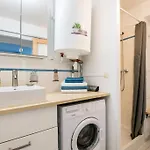 Lägenhet Avec Parking, Clim, Balcon, Proche Tram
